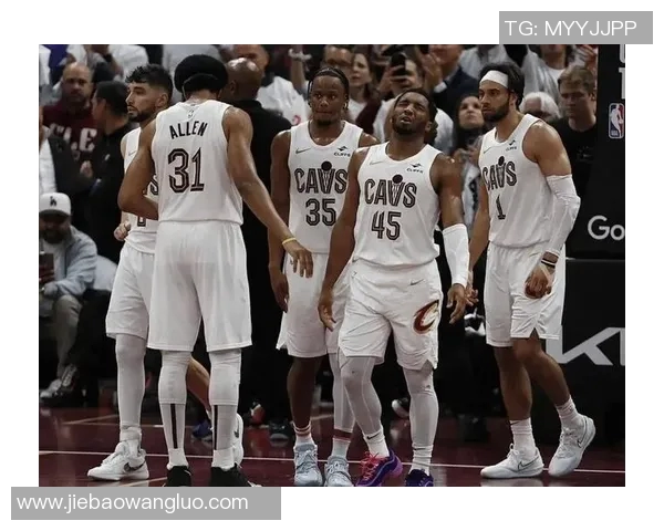 骑士球员交流不畅：夺冠压力下团队合作的关键